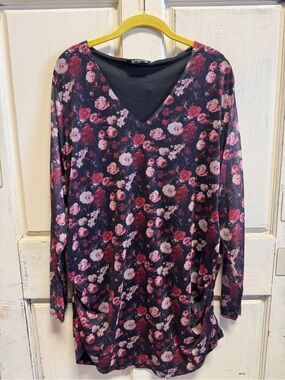 Women’s BloomChic Floral V-Neck Long Sleeve Top
